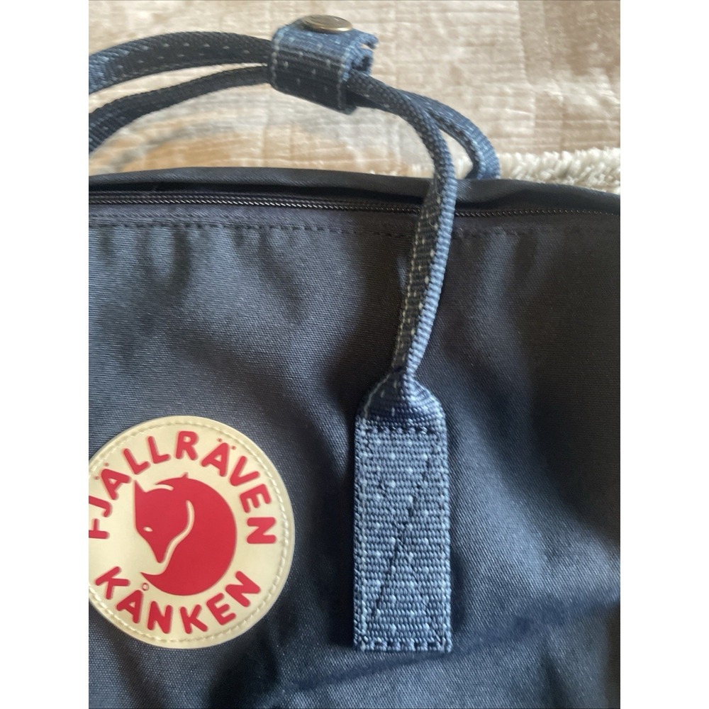 Fjallraven Kanken 17" Laptop Tech Backpack Navy Blue w/Polka Dots Day Pack NEW - Picture 3 of 8